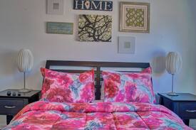 Skokie Apartment | Exquisite Modern Rehab by I-94 + Northshore