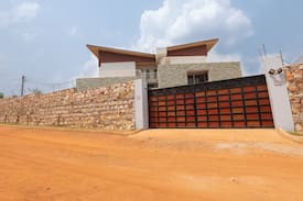 Oyibi House | Ellen's Oasis. A warm, friendly green home.