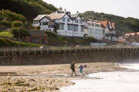 Sandsend Cabin | Sunnybank - Sandsend, Whitby, North Yorkshire
