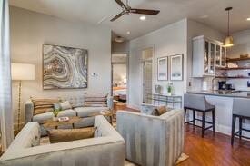 Cannonborough Elliotborough Apartment | 563 King Luxury Compound D-F