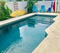 Vilano Beach House | Pura Vida Pool Home Across from Ocean