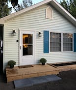 St. Martins Cabin | Magnolia Cottage: Bay of Fundy
