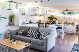 Peter Howell House | >>The KILMER>> Guest House In Central Tucson