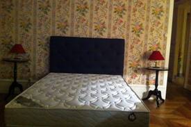 Maringues Bed & Breakfast | Le petit château de Maringues 3 chambres