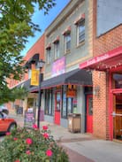 West Jefferson Apartment | UpTown Loft - Downtown West Jefferson, NC
