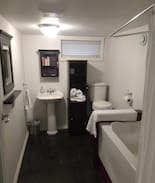 Yellowknife House | Downtown - Private Basement Suite