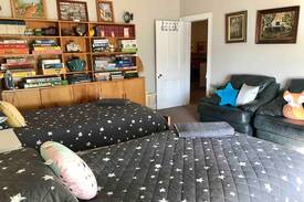 Hopetoun Cabin | The Cobbler's Cottage B&B
