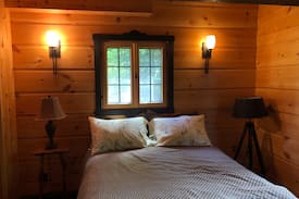 Algoma District Cabin | Luxury cottage on Dunlop Lake
