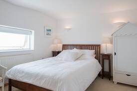 Kemptown Cabin | Constables Cottage - Tranquility on the Seafront