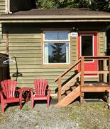 Tofino House | Hilltop Haven. Your home away from home.