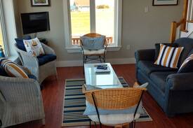 French River Cabin | Seal Mara