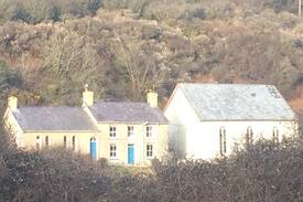 Tan-y-groes House | Tŷ Capel Crannog, Llangrannog