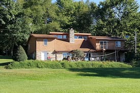 Starford Villa | Raspberry Retreat House Clymer Pennsylvania