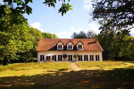 Neung-sur-Beuvron Villa | Réserve Naturelle Courton Retreat