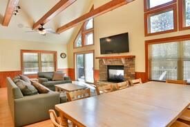 Lake Harmony Estates Villa | Deer View Lodge... comfort, space, and service!
