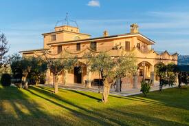 Cepagatti Villa | relais toula villa con 7 camere private e piscina