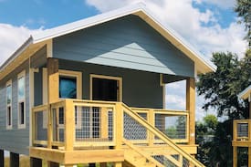 Biloxi Cabin | Gil’s Bayou Cottage! Heart of Ocean Springs!