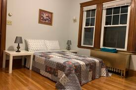 Dorchester House | RD/1 Cozy Victorian room close to Downtown Boston