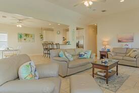 Pirates Beach House | The Salty Dog Beach House