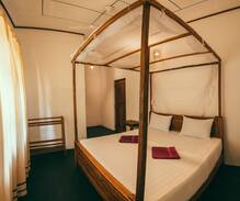 Nilwella House | Peak House Hiriketiya room 3
