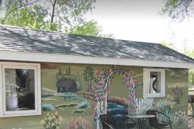 Montrose Cabin | The Yellow Cottage Farm and Guesthouse