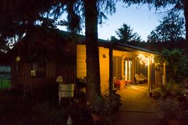 Crawfordsville Other | Calapooia River Ranch Guest House: Brownsville, OR