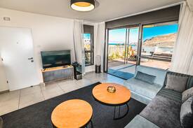 Migdal Apartment | Nino Magdala-2Bdrm/Pool/Spa bath/Sea of theGalilee