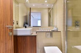 Canary Wharf Apartment | Canary Wharf Ensuite room for rent