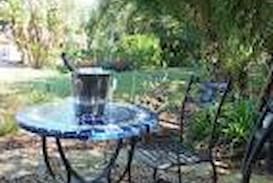 Durbanville Bed & Breakfast | Propdom Guest House and Conference Centre