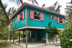 Bahama Palm Shores House | Calypso Cottage