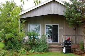 Brackley Beach Cabin | COLUMBINE cottage: tranquility and a water view