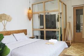 Downtown Ho Chi Minh City House | Ngộ Homestay. CENTRAL SG- COUNTRY VN STYLE- COZY !