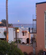 Capitola Apartment | Seaview Condo - 150 Steps to the beach!