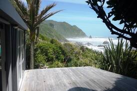Paparoa National Park House | Perfect Strangers beachfront