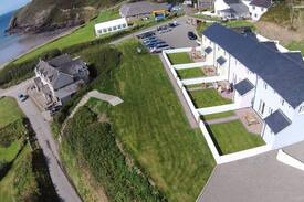 Nolton Cabin | Guillemot Cottage | Pet Friendly on Seafront