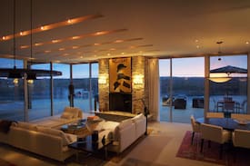 Town of Lloyd House | Splendid Isolation @ Extraordinary Country Retreat