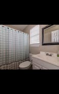 Surfside Beach House | Sandy Cheeks Beach House sleeps 13