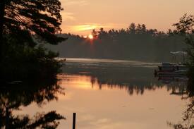 East Wakefield Cabin | Beautiful Cabin on Balch Lake
