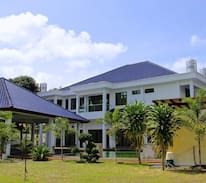 Kota Bharu Villa | Damaisari Tawang