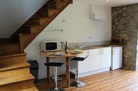 Kiltegan Cabin | Delightful Rural Woodland Hideaway