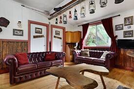 Tanjil Bren House | Jenny's Lodge