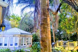 Lake Placid House | Botanical Gardens on the Lake guest house 1