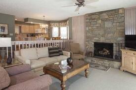Blowing Rock Apartment | Beech #1 - Chetola Resort 2BR Condo Close to Moses Cone Hiking Trails and Access to Full Resort Amenities Including Heated Indoor Pool