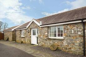 Llanelli Cabin | Halfway Cottages, 31 Capel Isaf Road Llanelli