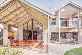 Dunsborough House | Majestic Beach Front Villa