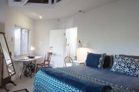 Kloof Apartment | Tamarind Self Catering Apartment