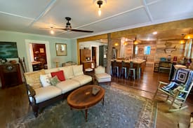 Clayton House | Sunshine Cottage (close to downtown Clayton, GA)