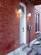 Benton Park Apartment | Cozy, Old World Charm Apartment in Benton Park!!!