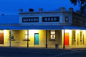 Wilcannia Bed & Breakfast | Queens Head Wilcannia whole hotel! (pub)