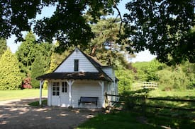 Abbess Roding House | Gamekeeper's Cottage, near Sissinghurst Castle